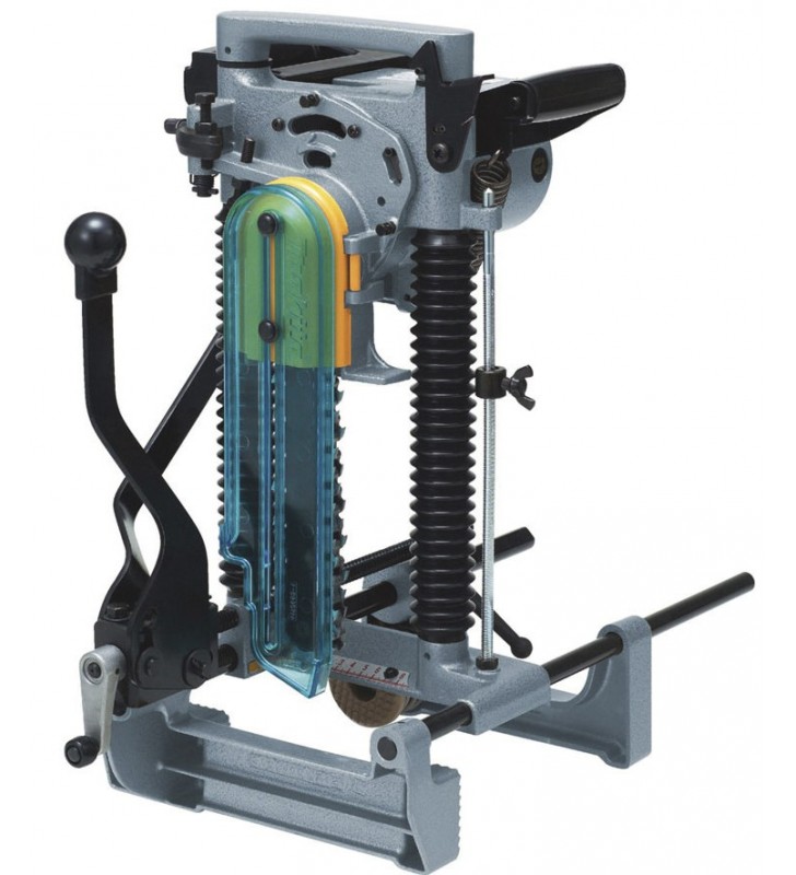 Makita - 7104L-30 - Mortaiseuse à chaîne 1140W