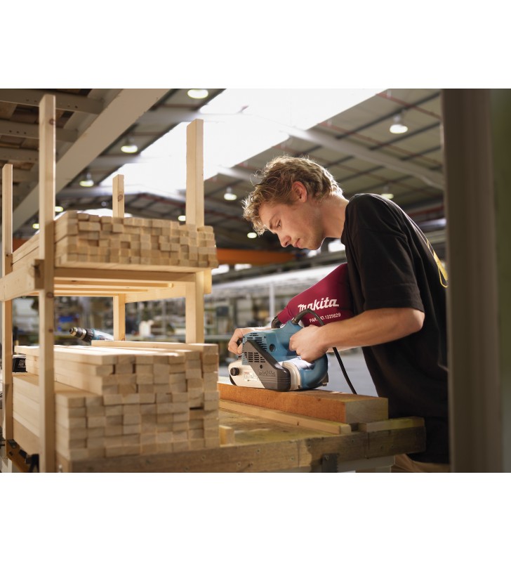 Makita - 9403J - Ponceuse à bande 100 x 610mm 1200W