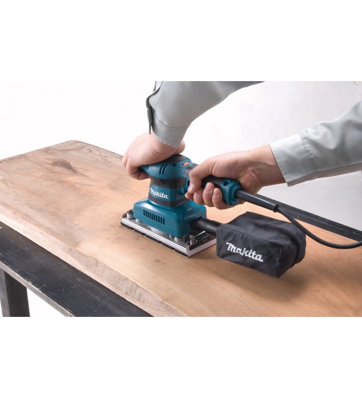 Makita - BO3711 - Ponceuse vibrante 93x185mm 190W