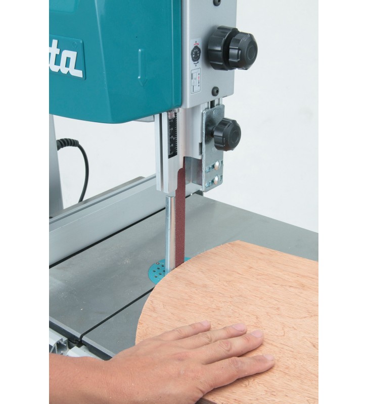 Makita - LB1200F - Scie à ruban 900W