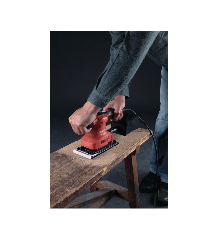Makita - M9203 - Ponceuse vibrante 92x185mm 180W