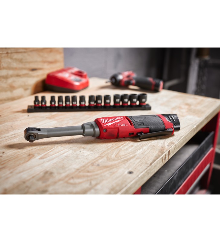 Milwaukee - 4933480791 - M12 FUEL™ CLÉ À CLIQUET À COL ALLONGÉ 3/8″