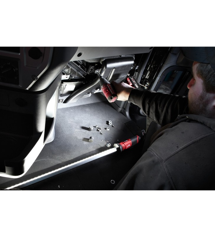 Milwaukee - 4933459432 - M12™ Baladeuse LED pour capot