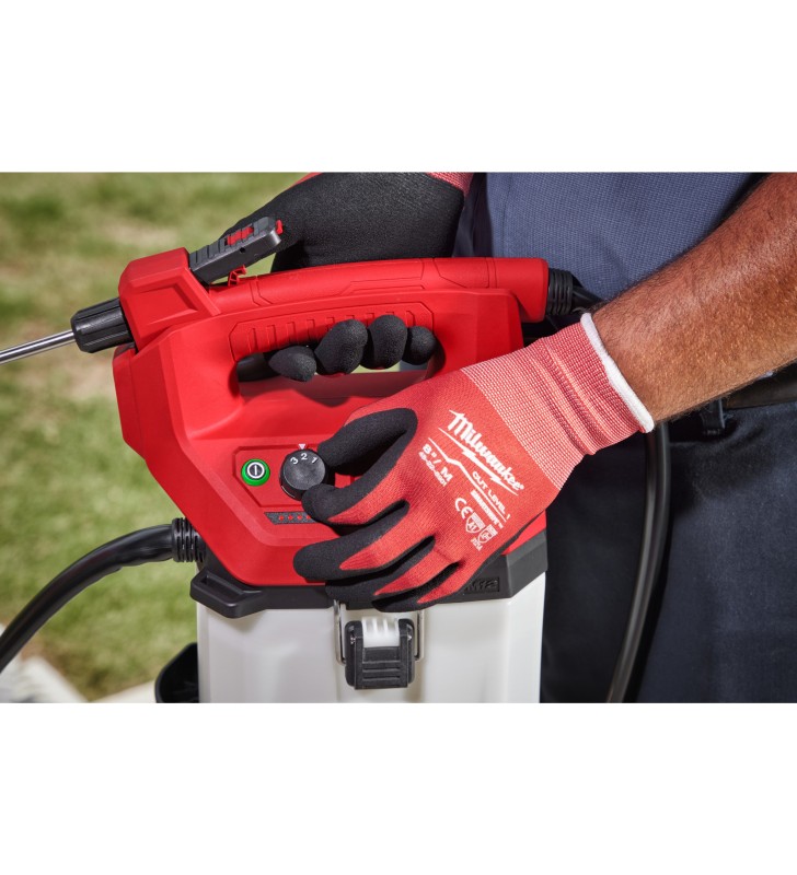 Milwaukee - 4933480781 - M12™ pulvérisateur pour produits chimiques 3.7 L