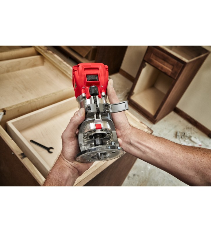Milwaukee - 4933479073 - M18 FUEL™ Affleureuse 6 & 8 mm