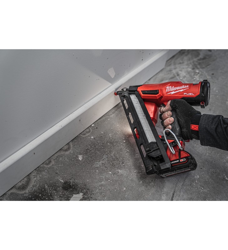 Milwaukee - 4933478091 - M18 FUEL™ CLOUEUR DE FINITION 34° CALIBRE 15