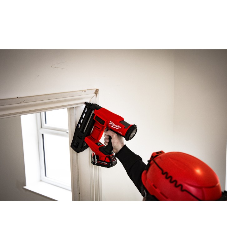 Milwaukee - 4933493353 - M18 FUEL™ cloueur de finition droit calibre 16