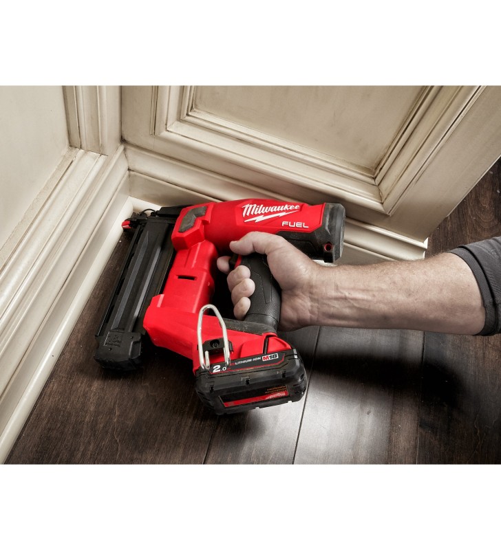 Milwaukee - 4933471407 - M18 FUEL™ cloueur de finition droit calibre 18