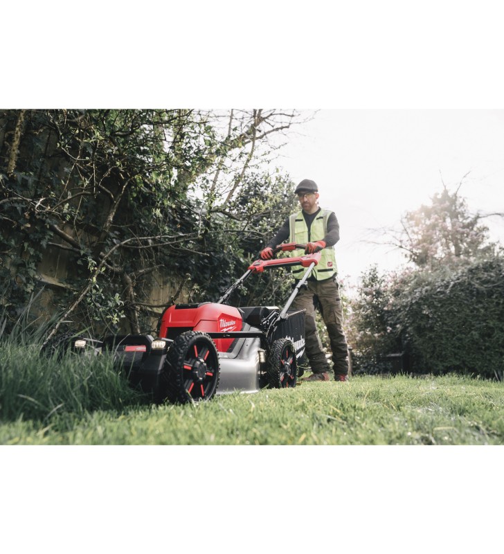Milwaukee - 4933479585 - M18 FUEL™ Tondeuse à gazon autotractée 53 cm à double batterie