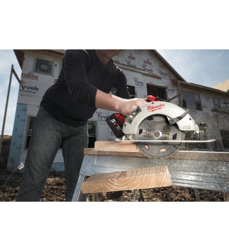 Milwaukee - 4933464590 - M18™ Brushless scie circulaire bois 66 mm