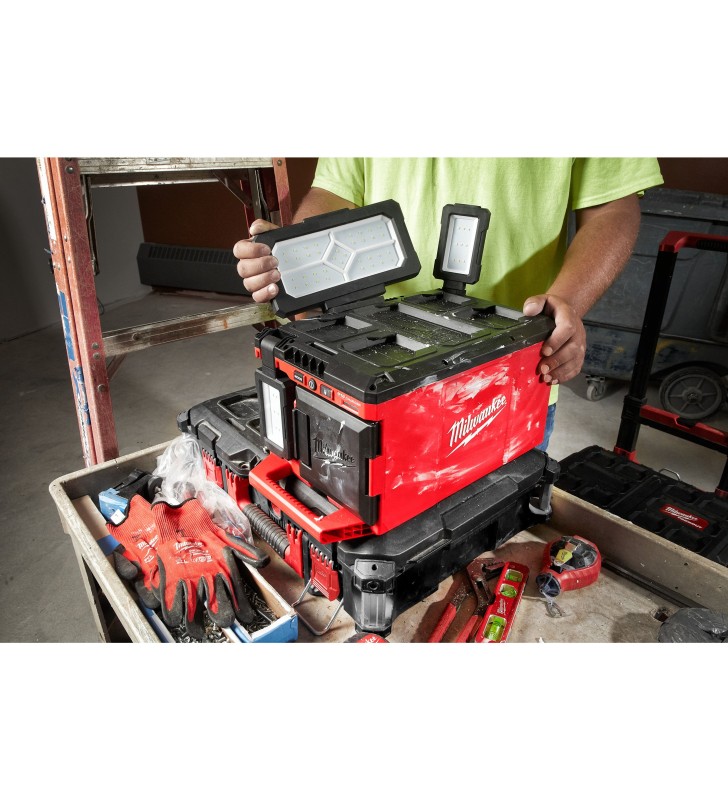 Milwaukee - 4933478120 - M18™ Éclairage de zone chargeur PACKOUT™