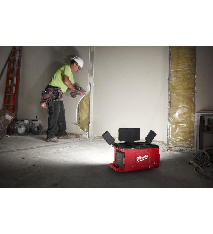 Milwaukee - 4933478120 - M18™ Éclairage de zone chargeur PACKOUT™