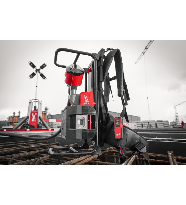 Milwaukee - 4933479591 - MX FUEL™ Aiguille vibrante sac à dos