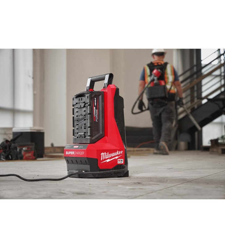 Milwaukee - 4932492630 - MX FUEL™ super chargeur