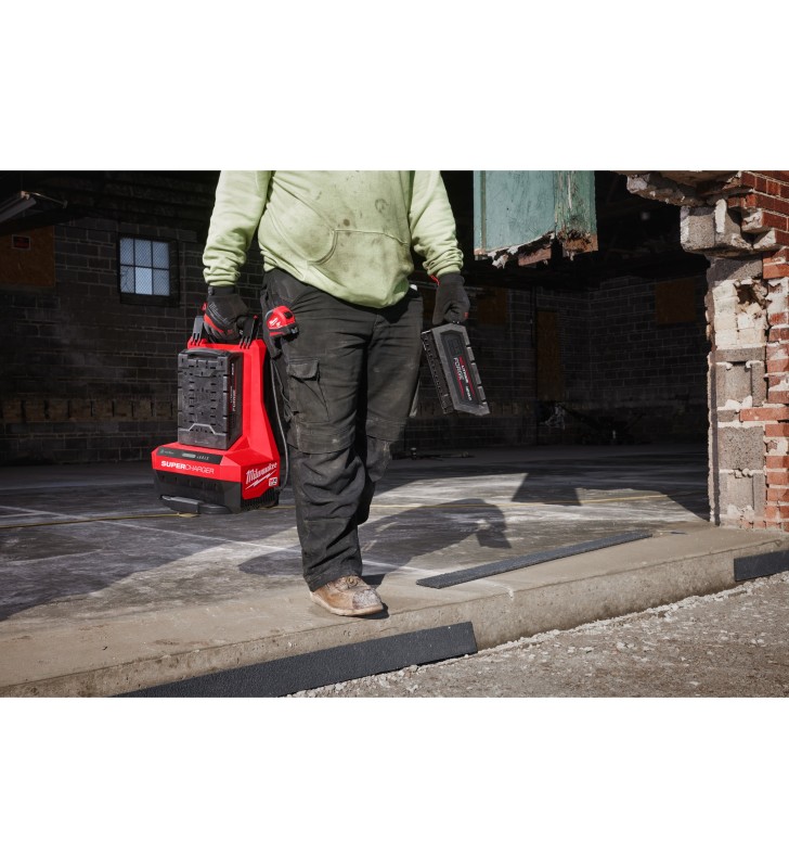 Milwaukee - 4932492848 - MX FUEL™ super chargeur